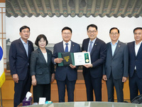 전북자치도의회 문승우 의장,  국제라이온스협회 감사장 수상