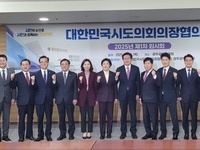 문승우 전북특별자치도의회 의장  인구감소 대응 위한 예산제도 도입 촉구 ‘눈길‘